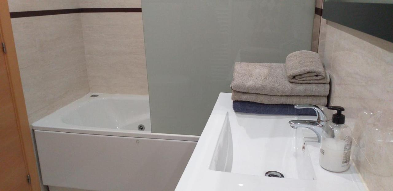 Apartamento Los Lirios Λογκρόνο Εξωτερικό φωτογραφία