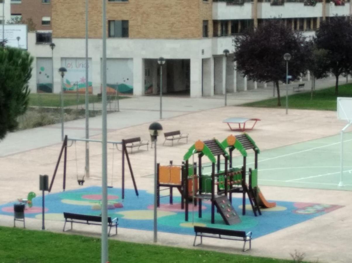 Apartamento Los Lirios Λογκρόνο Εξωτερικό φωτογραφία