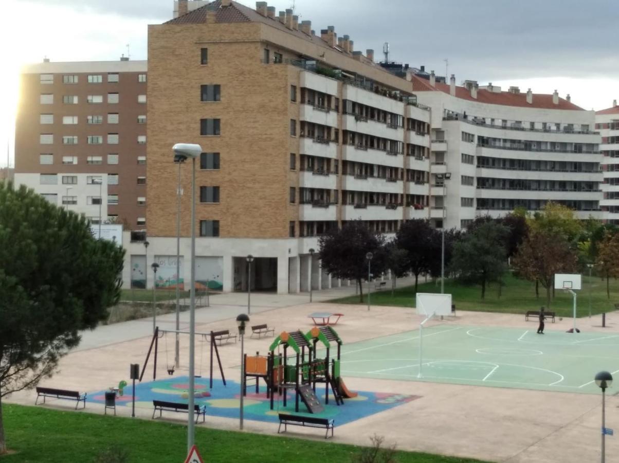 Apartamento Los Lirios Λογκρόνο Εξωτερικό φωτογραφία
